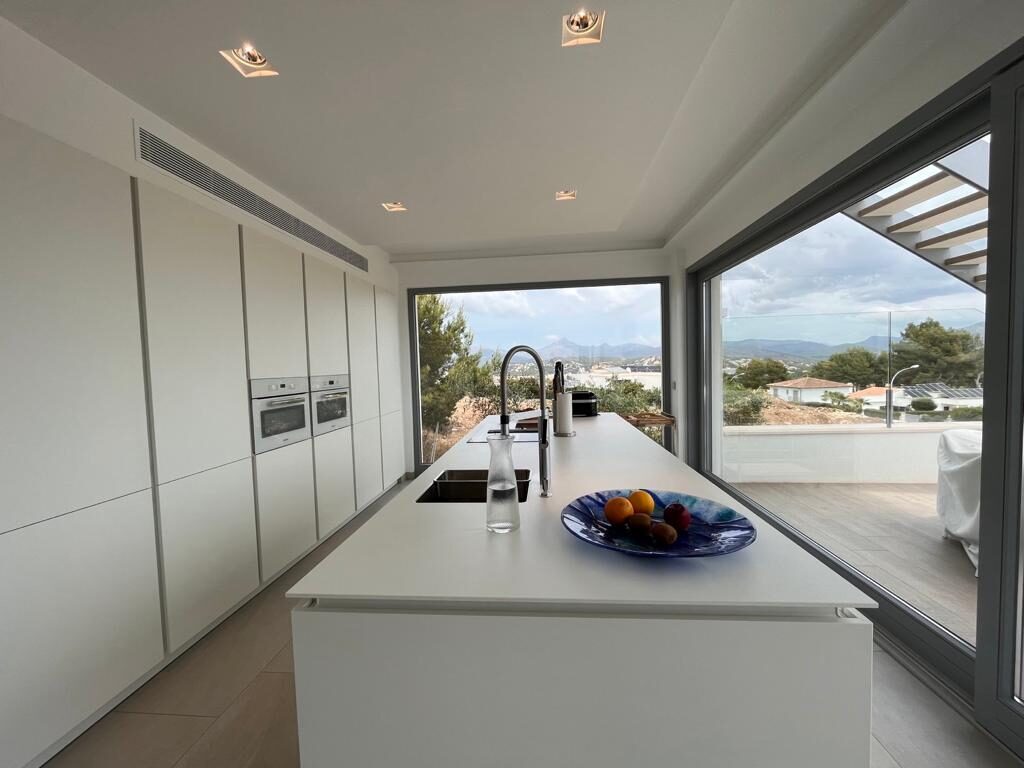 Stunning Villa 15