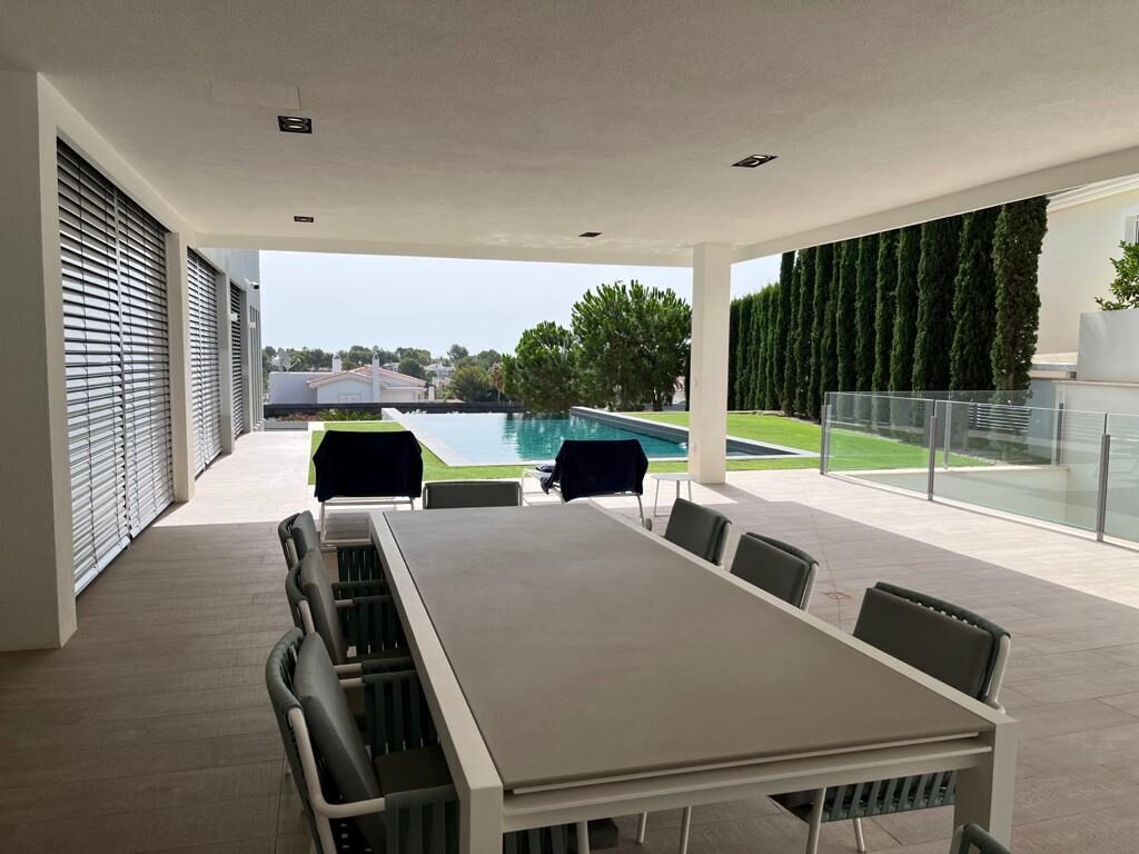Stunning Villa 7
