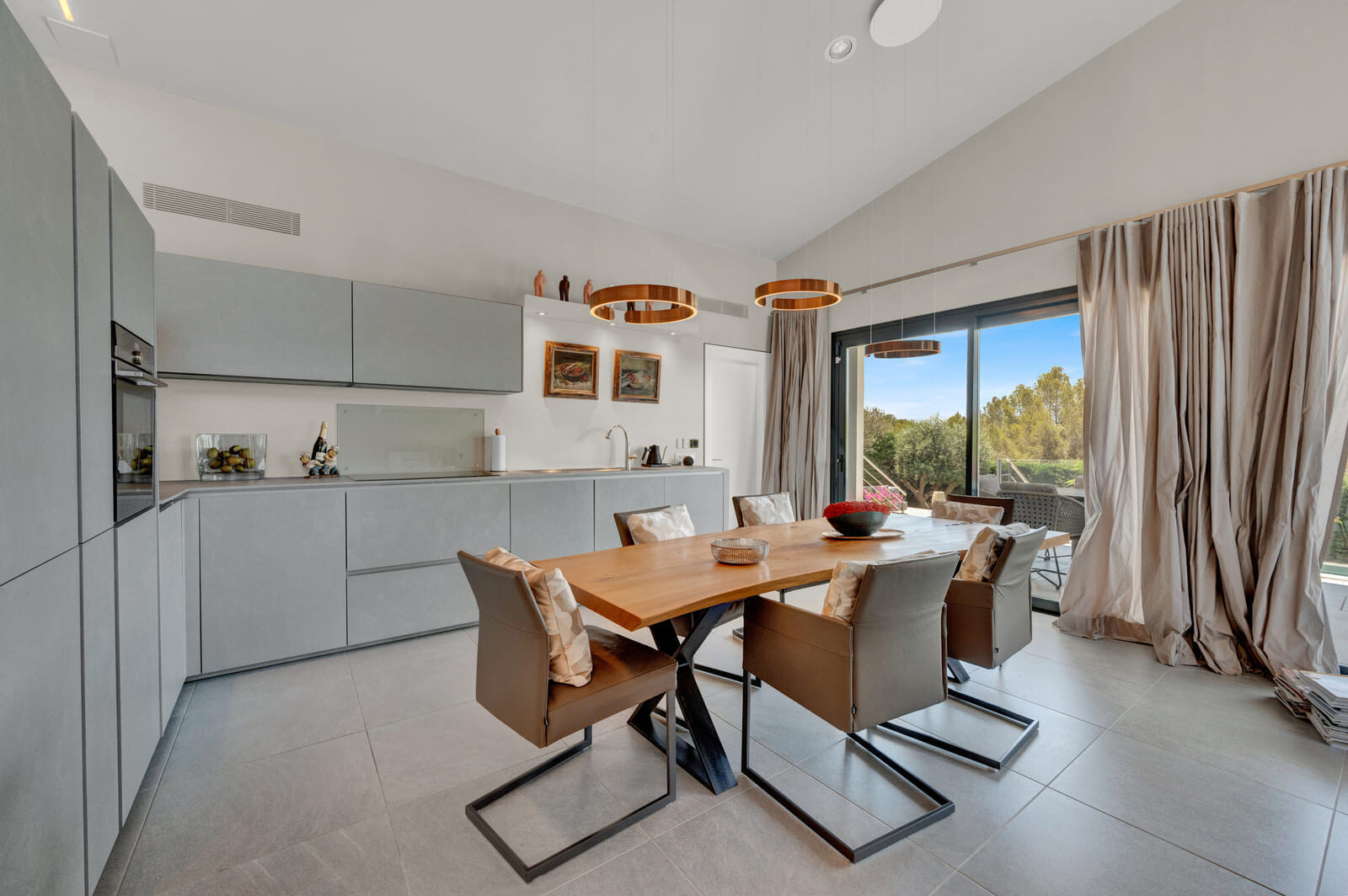 Privacy Chalet 2